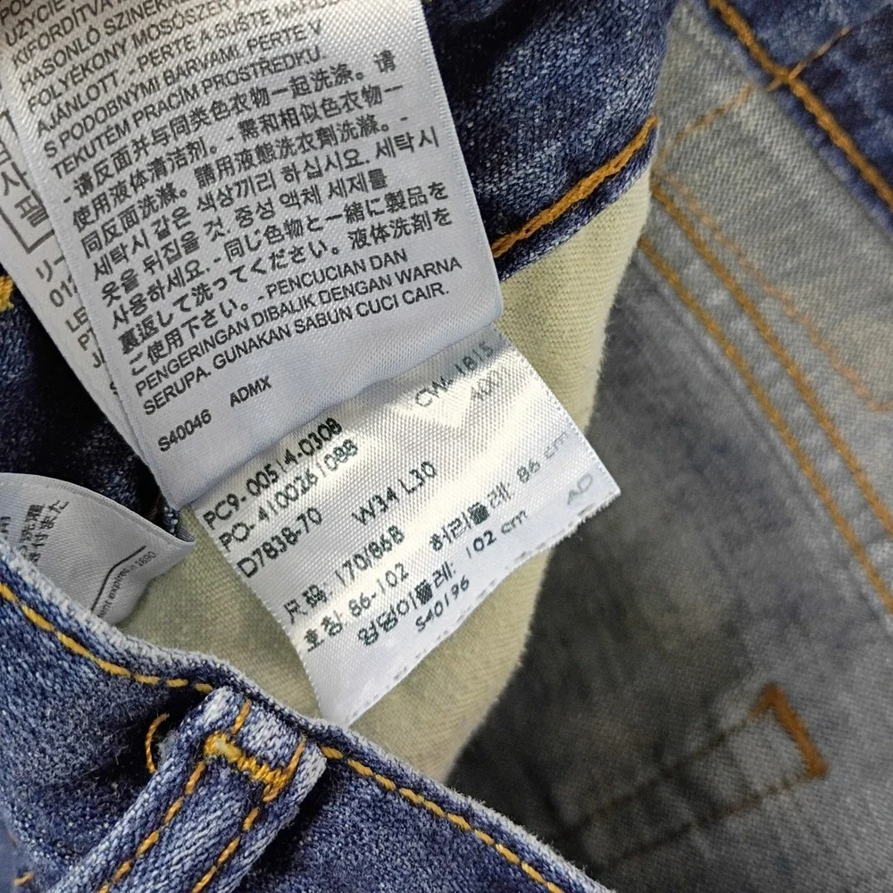Levi's Jeans Mens 34x30 Blue Straight Leg Denim Casual Work Wear Classic